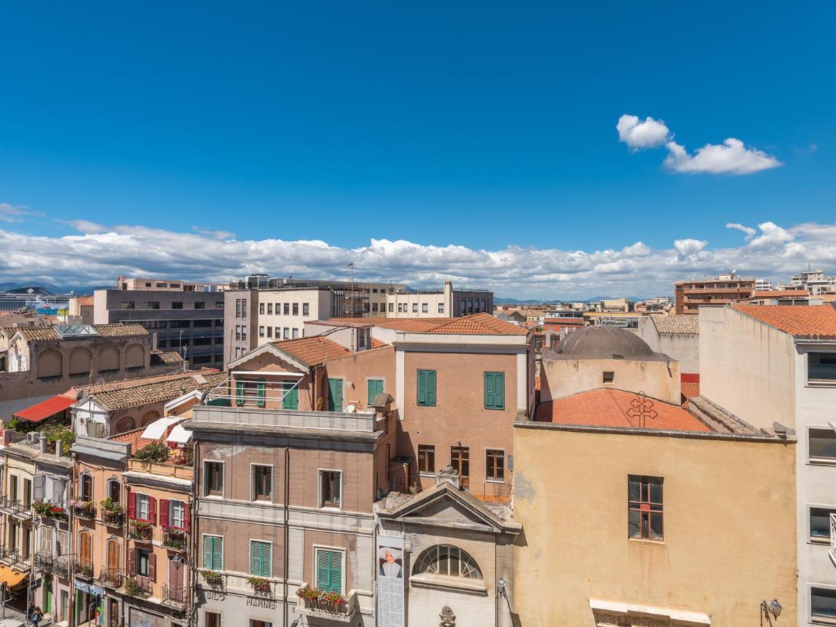 Ferienwohnung Casa Alla Marina Del Porto Di Cagliari Exterior foto