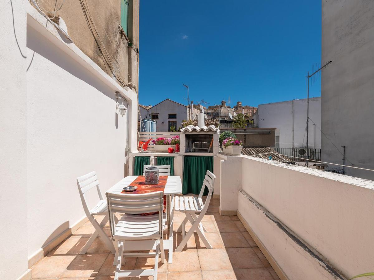 Ferienwohnung Casa Alla Marina Del Porto Di Cagliari Exterior foto