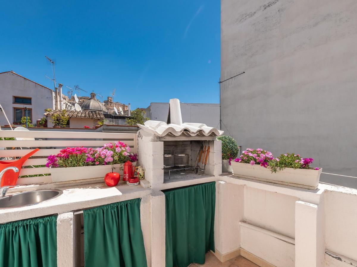 Ferienwohnung Casa Alla Marina Del Porto Di Cagliari Exterior foto