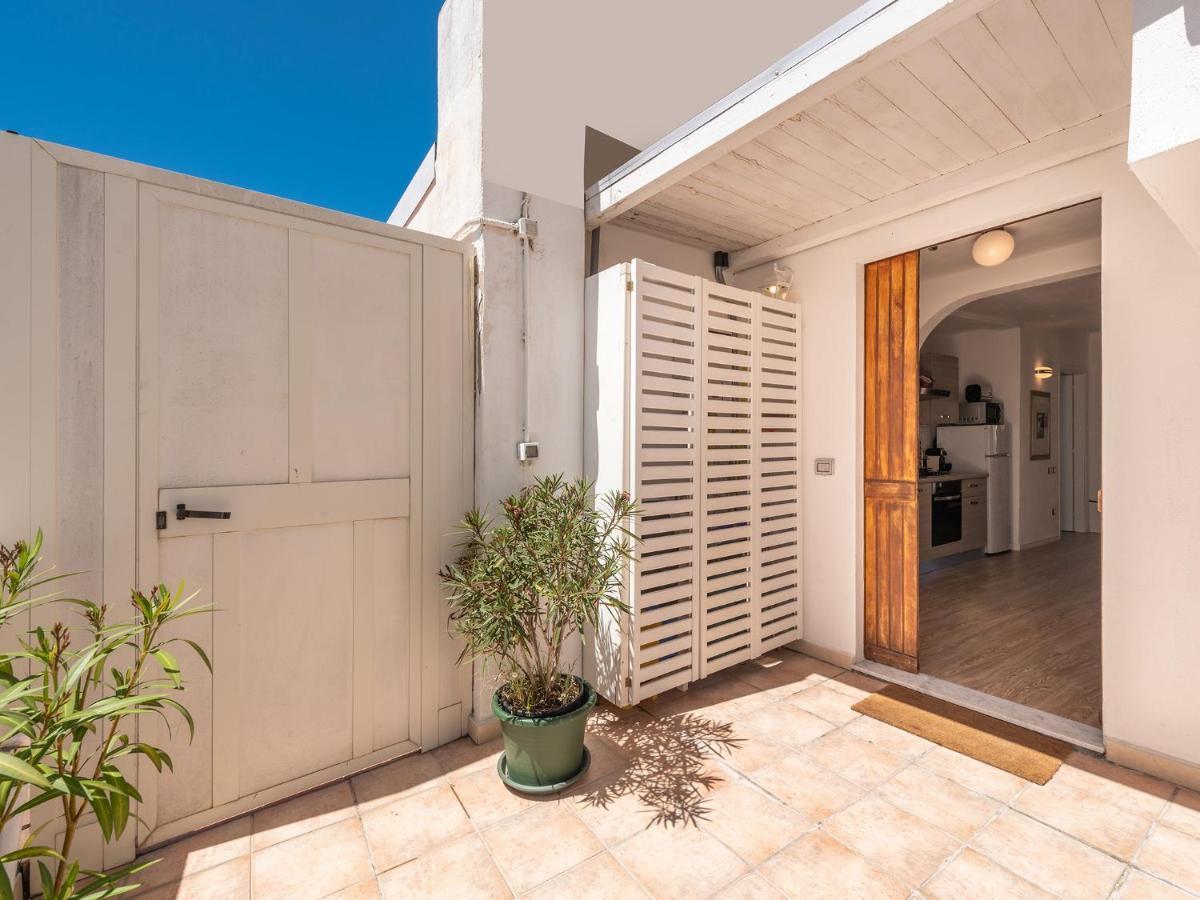 Ferienwohnung Casa Alla Marina Del Porto Di Cagliari Exterior foto