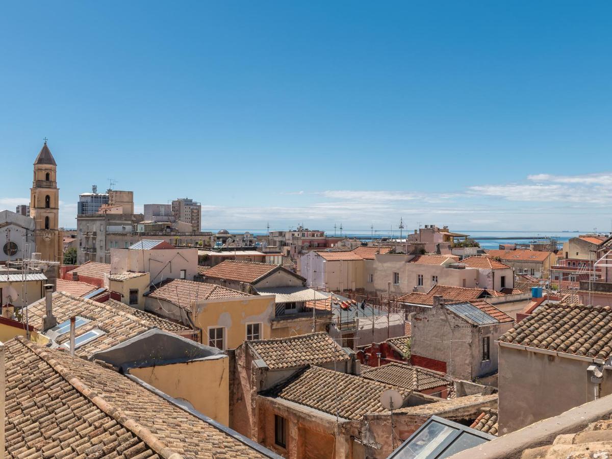Ferienwohnung Casa Alla Marina Del Porto Di Cagliari Exterior foto