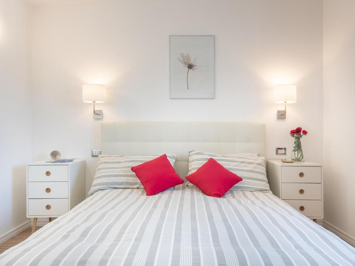 Ferienwohnung Casa Alla Marina Del Porto Di Cagliari Exterior foto